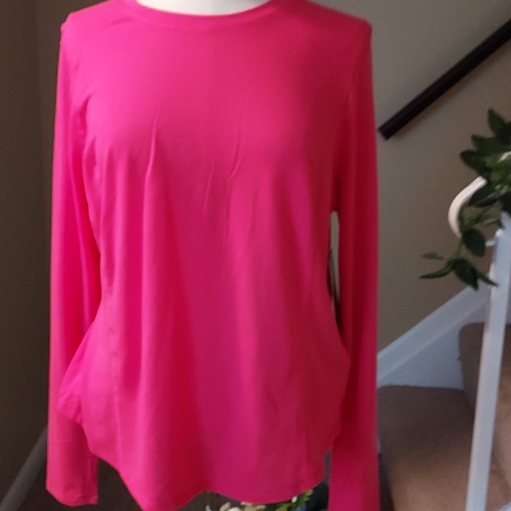 AVIA performance tee size L (12-14) new with tag - Picture 5 of 12